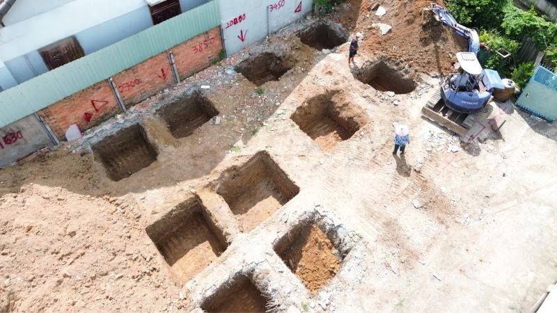 Đào móng nhà an toàn, không gây sạt lở Đào móng nhà an toàn, không gây sạt lở